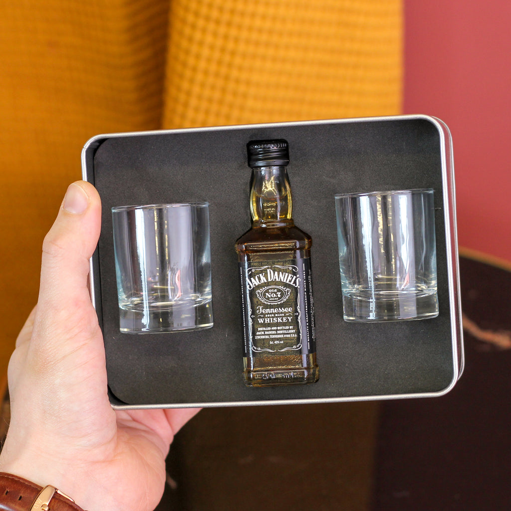 Personalised Dad's Favourite Whiskey Tin Gift Set